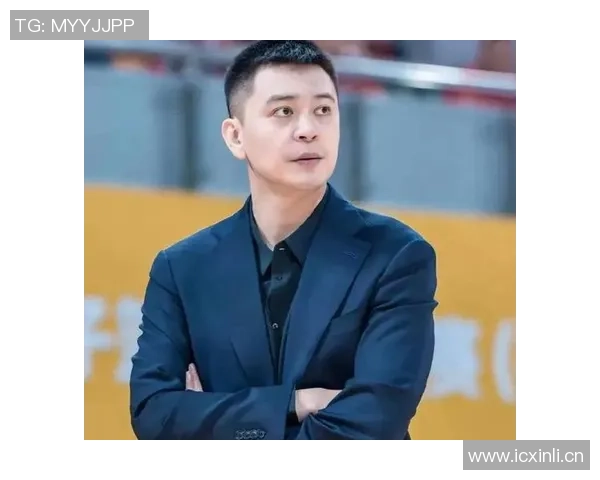 杨鸣被驱逐引发媒体热议其高昂斗志与潜在惩罚成焦点